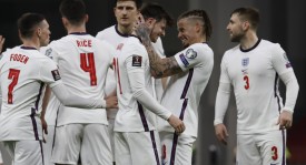 【VAR复核】乌拉圭进球被吹越位！比分仍为0-0哥伦比亚